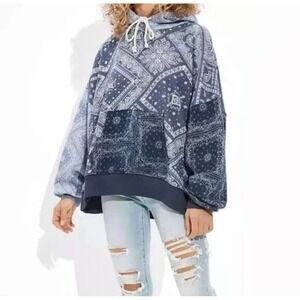 American Eagle Hoodie Womens S Blue Bandana Print Oversized Sweatshirt Pullover